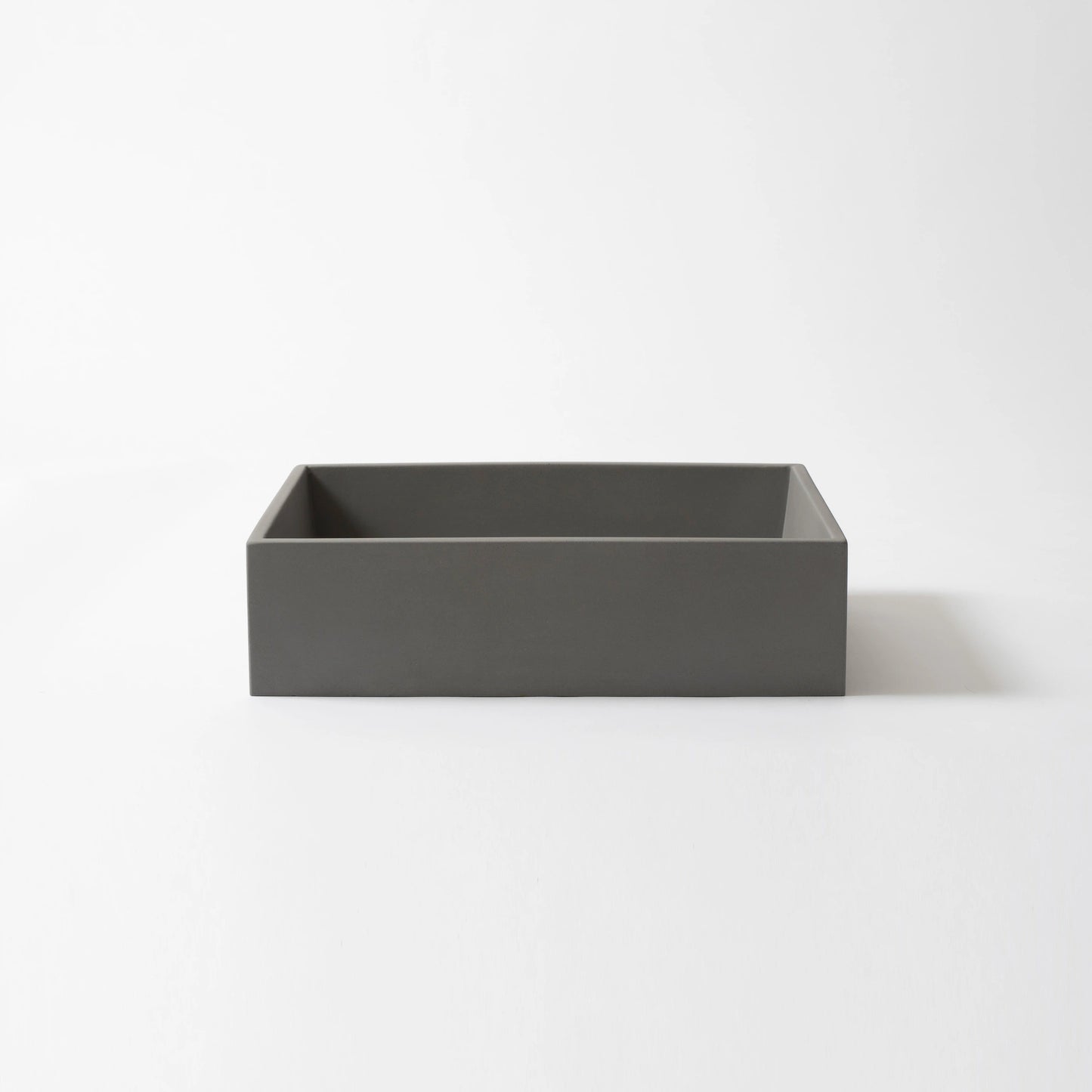 Baly - Concrete Rectangle Basin (Medium)