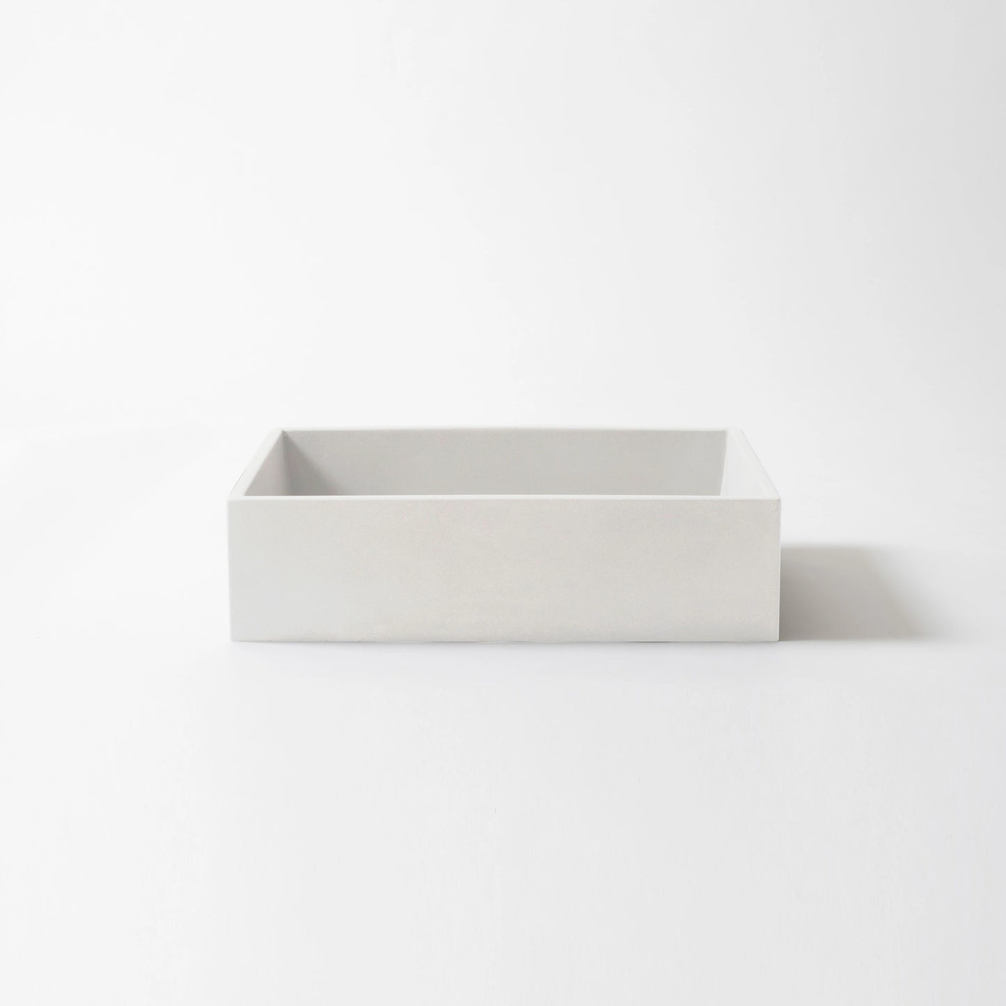 Baly - Concrete Rectangle Basin (Medium)
